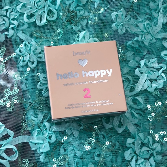 Benefit Hello Happy Velvet Powder Foundation - #2 - Picture 1 of 4